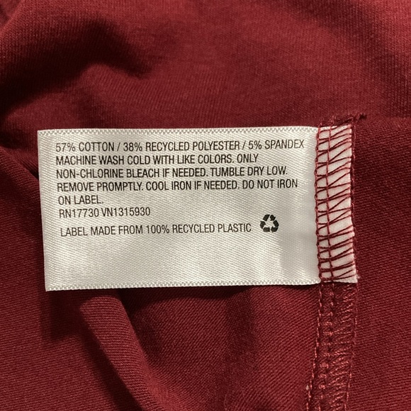 Wild Fable Burgundy Cropped V-neck Top Tshirt Size XXL - Picture 4 of 4